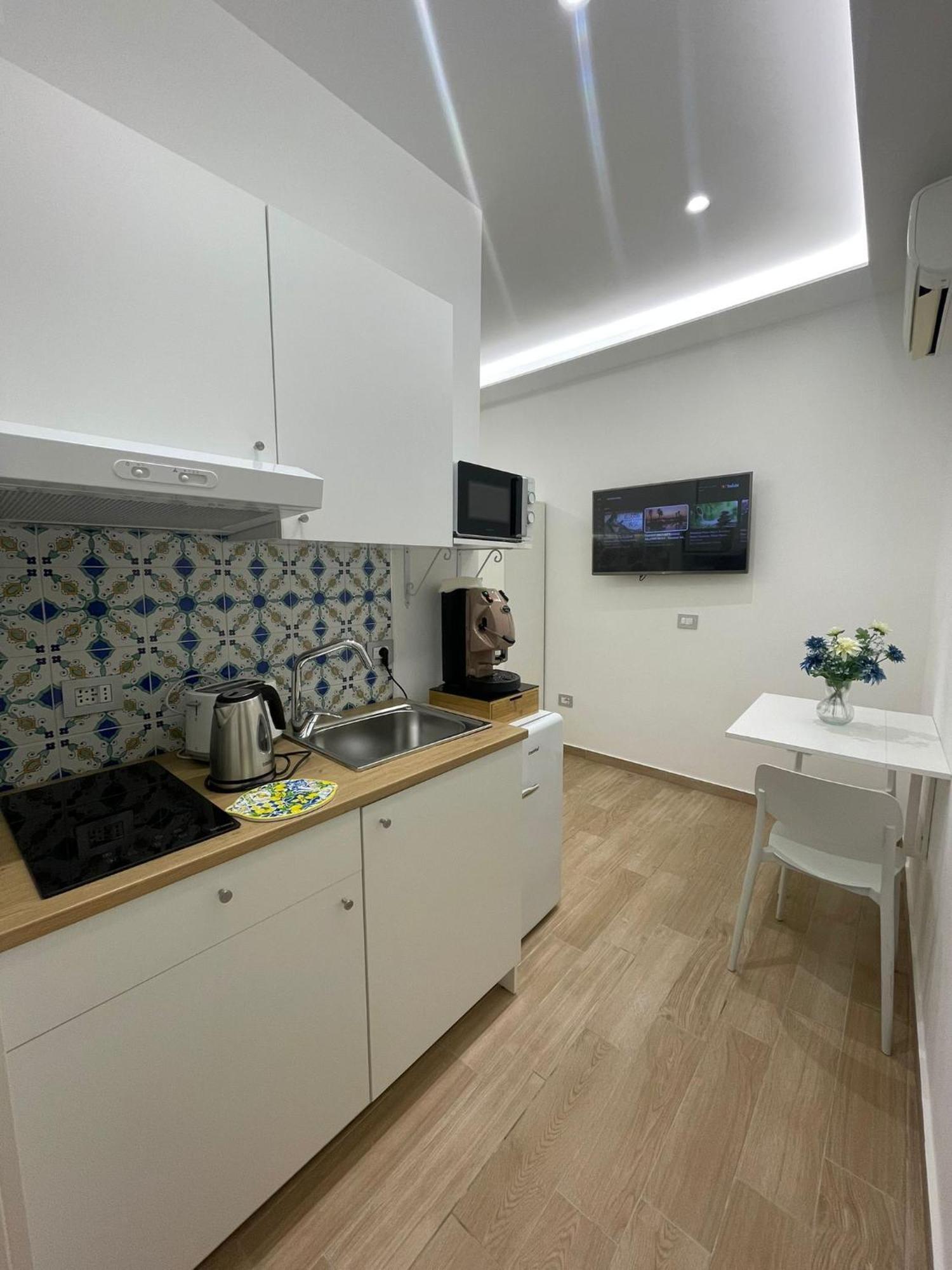 Civico 14 Chiaia Apartment Naples Exterior photo